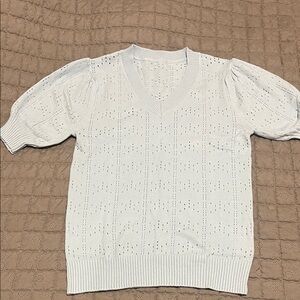 Elegant White V-Neck Sweater